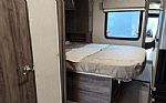 2022 Adventurer 29B Thumbnail 17