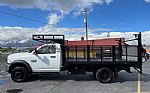 2017 5500 Flatbed Thumbnail 4