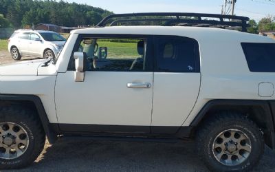 Photo of a 2013 Toyota FJ Cruiser 4X4 SUV for sale