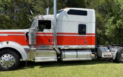 Photo of a 2007 Kenworth W900L for sale