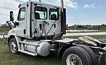 2012 Cascadia 113 Thumbnail 6
