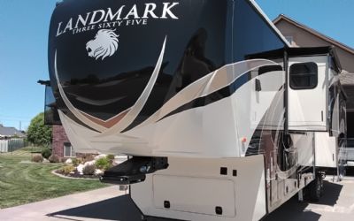Photo of a 2019 Heartland Landmark 365 Newport Fifth Wheel for sale