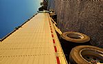 2015 Hopper Trailer Thumbnail 4