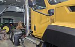 2015 CT660 Thumbnail 2