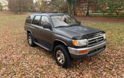 Photo of a 1996 Toyota 4runner SR5 4WD for sale