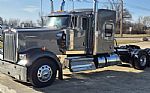 2026 W900L Thumbnail 1