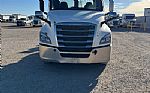 2020 Cascadia 126 Thumbnail 5