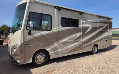 Photo of a 2016 Winnebago Vista LX 27 N for sale
