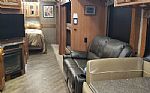 2018 Endeavor Xl 38n Thumbnail 32