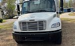 2020 M2 106 26ft Box Truck W/ Liftgate Thumbnail 2