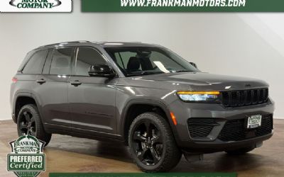 Photo of a 2022 Jeep Grand Cherokee Altitude for sale