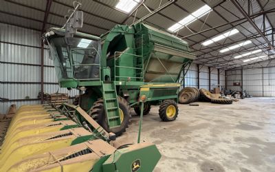 Photo of a 2008 John Deere 7460 for sale