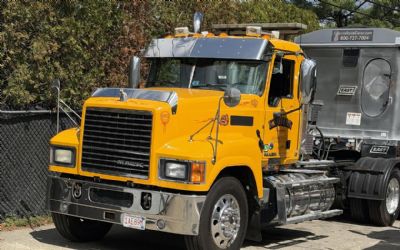 Photo of a 2011 Mack Pinnacle CHU613 for sale