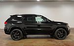 2020 Grand Cherokee Thumbnail 23