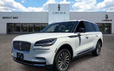 Photo of a 2024 Lincoln Aviator SUV for sale