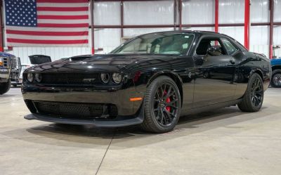 2016 Dodge Challenger SRT Hellcat 