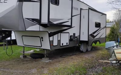 Photo of a 2022 Alliance Avenue Fifth Wheel for sale