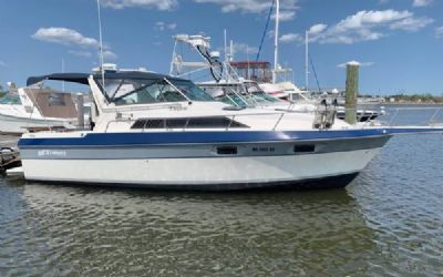Photo of a 1987 Cruisers 297 Elegante for sale
