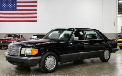 Photo of a 1989 Mercedes-Benz 560SEL for sale