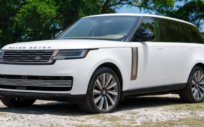 Photo of a 2024 Land Rover Range Rover SV LWB P615 Signature Suite for sale