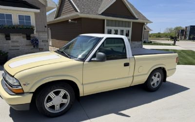 Photo of a 1998 Chevrolet S-10 Pickup for sale