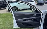 2023 Elantra Thumbnail 21