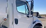 2019 Business Class M2 106 Thumbnail 3