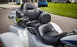 2015 Tri Glide Thumbnail 12