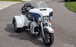 2015 Tri Glide Thumbnail 35