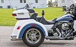 2015 Tri Glide Thumbnail 40