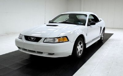 Photo of a 2000 Ford Mustang Convertible for sale