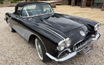 Photo of a 1960 Chevrolet Corvette Convertible Roadster for sale