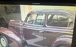 1940 Deluxe Thumbnail 1
