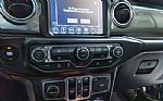 2019 Wrangler Unlimited Sahara Thumbnail 64