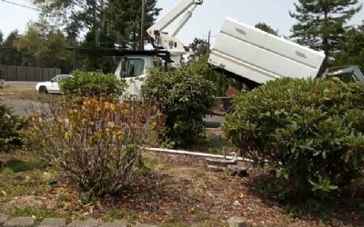 Photo of a 2011 Freightliner Bucket Trucks With Chip Box, Diesel Bucket Truck With Chip Box for sale