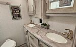 2020 Montana High Country 373RD Thumbnail 10