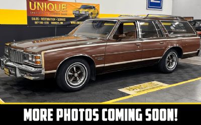 Photo of a 1979 Pontiac Bonneville Safari Wagon for sale