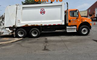 Photo of a 2016 Freightliner 25 YD Heil Garbage Truck for sale