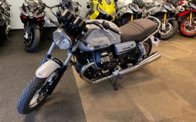 2022 Moto Guzzi V7 Special 