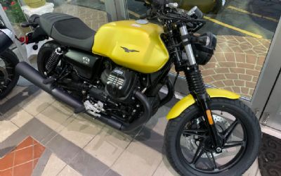 2022 Moto Guzzi V7 Stone E5 