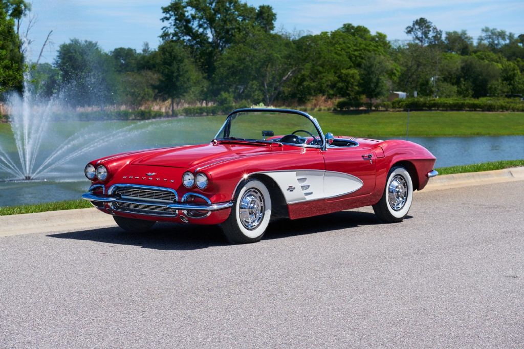 1961 Corvette Image