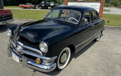 1950 Ford Custom Deluxe Fordor 